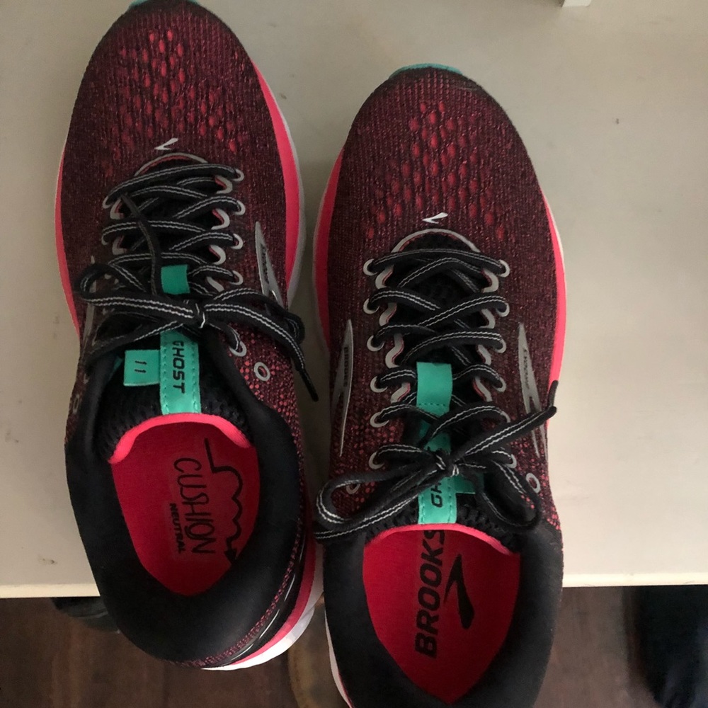 Brooks women ghost 11 running shoes